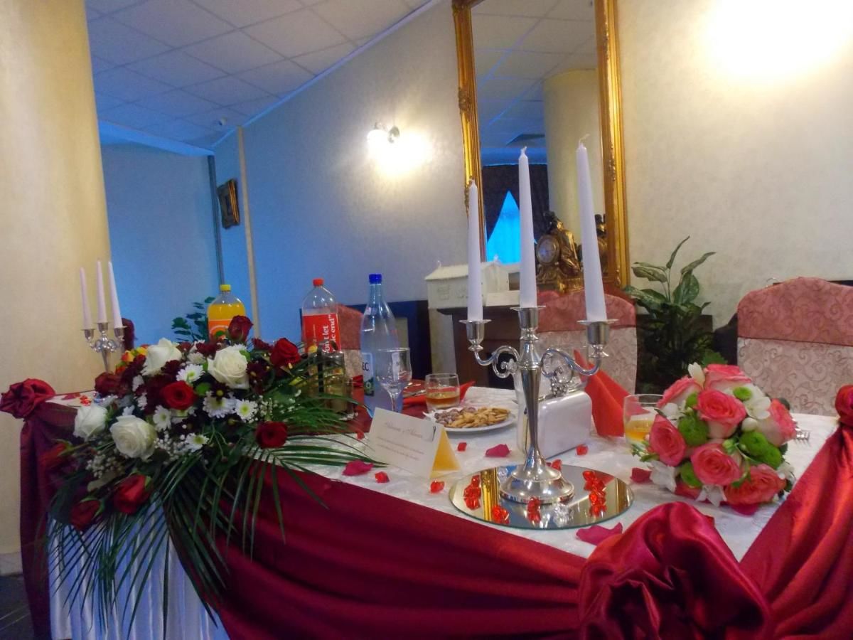 Отель Hotel Dambovita Тырговиште-46