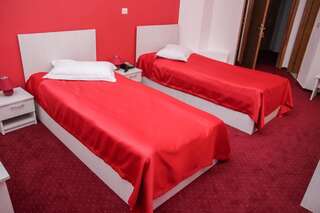 Отель Hotel Dambovita Тырговиште Стандартный двухместный номер с 2 отдельными кроватями-4